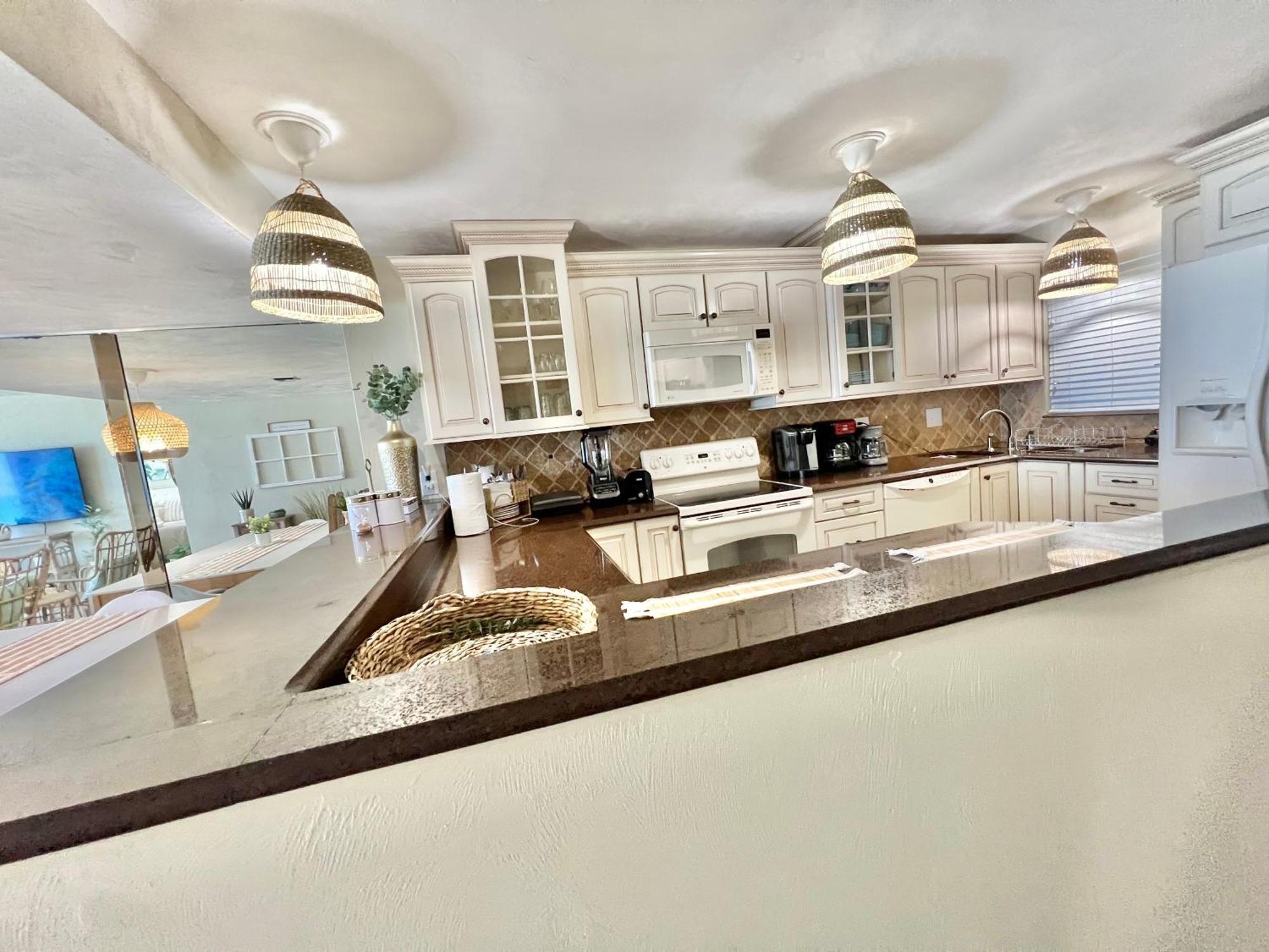 Beach Oasis 704 Lovely Daytona Ocean Front For 5 Sleeps Up To 12 Παραλία Ντειτόνα Εξωτερικό φωτογραφία
