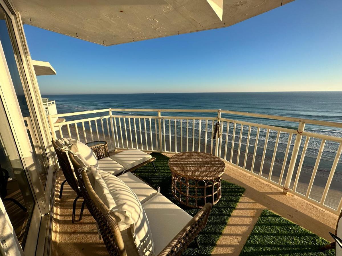 Beach Oasis 704 Lovely Daytona Ocean Front For 5 Sleeps Up To 12 Παραλία Ντειτόνα Εξωτερικό φωτογραφία
